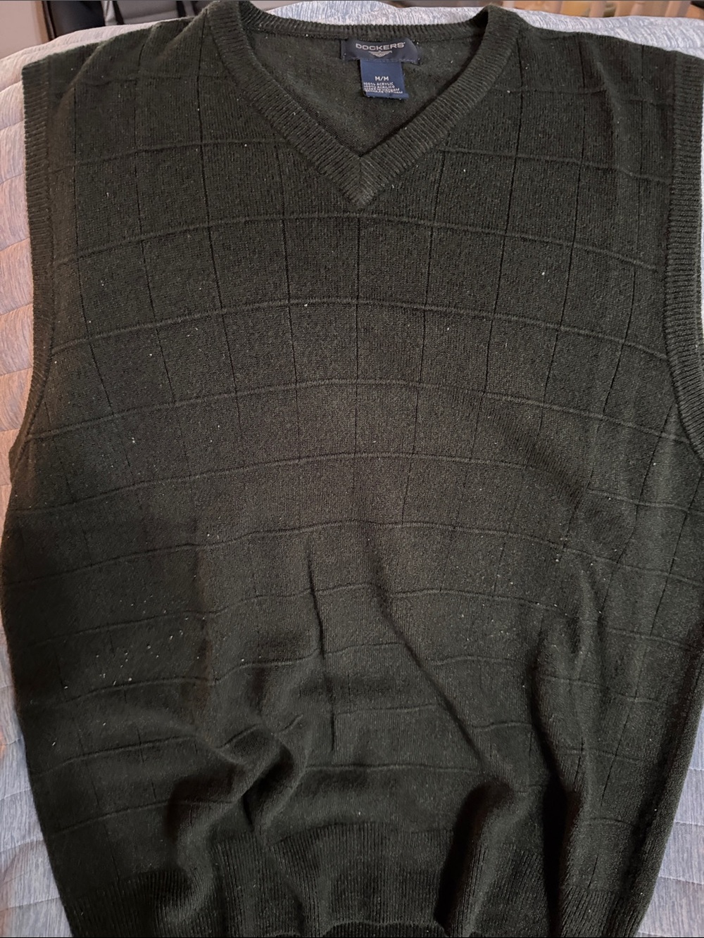 Dockers Men’s Dark Green V-Neck Sweater Vest